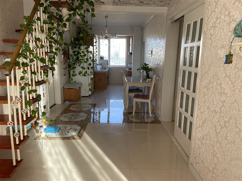 沈铁B区小高层出售