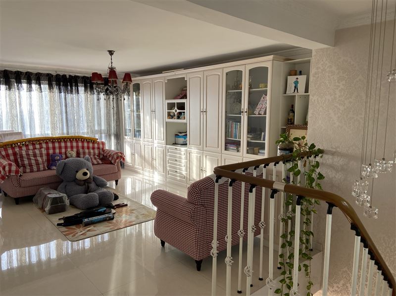 沈铁B区小高层出售