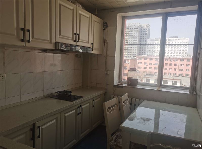 双学区房，解放小学南四中学区，石油家属楼