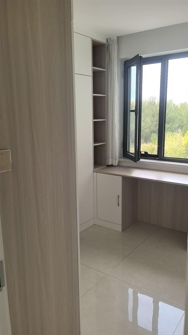 榻榻米，衣帽间出售