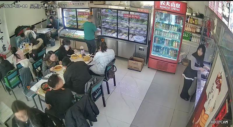 艳芳麻辣烫(铁南店)整体出兑