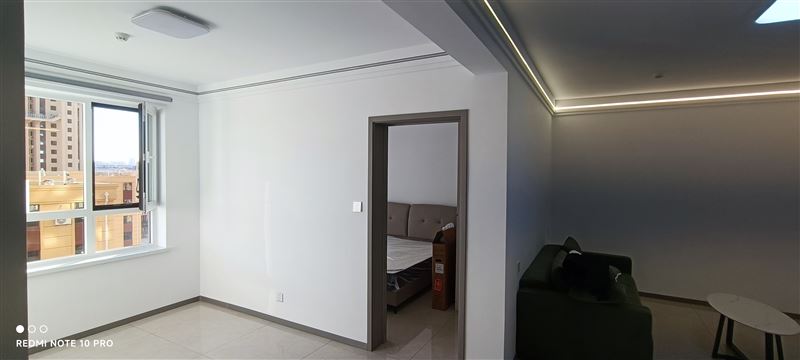 学区房出租，施介小学，七中，附属医院，万达广场